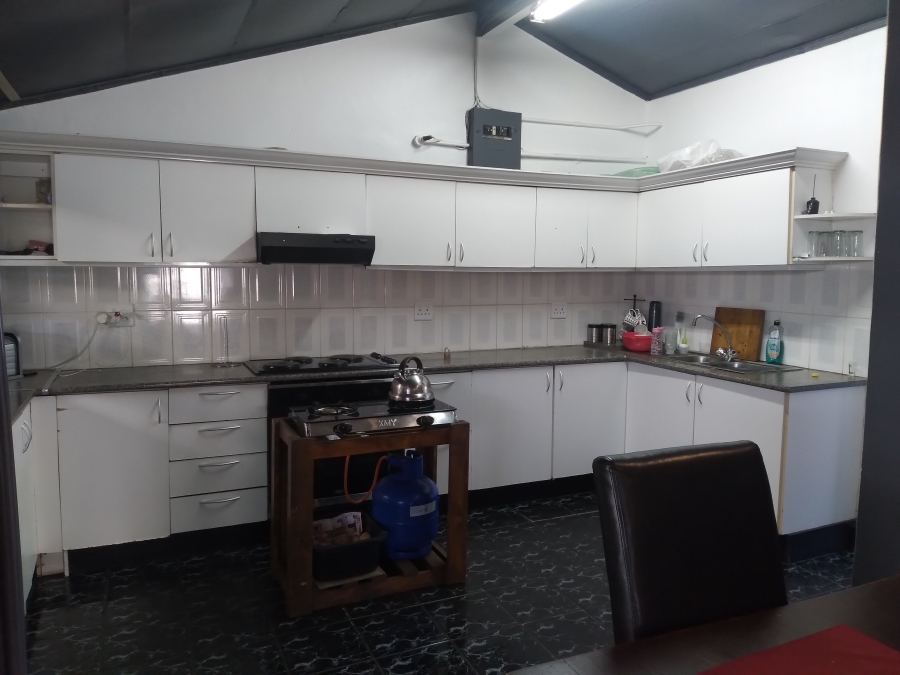 2 Bedroom Property for Sale in Valhalla Park Western Cape